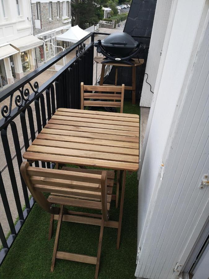 Appartement Chez Bernadette A 50M De La Plage Сен-Каст-ле-Гильдо Экстерьер фото